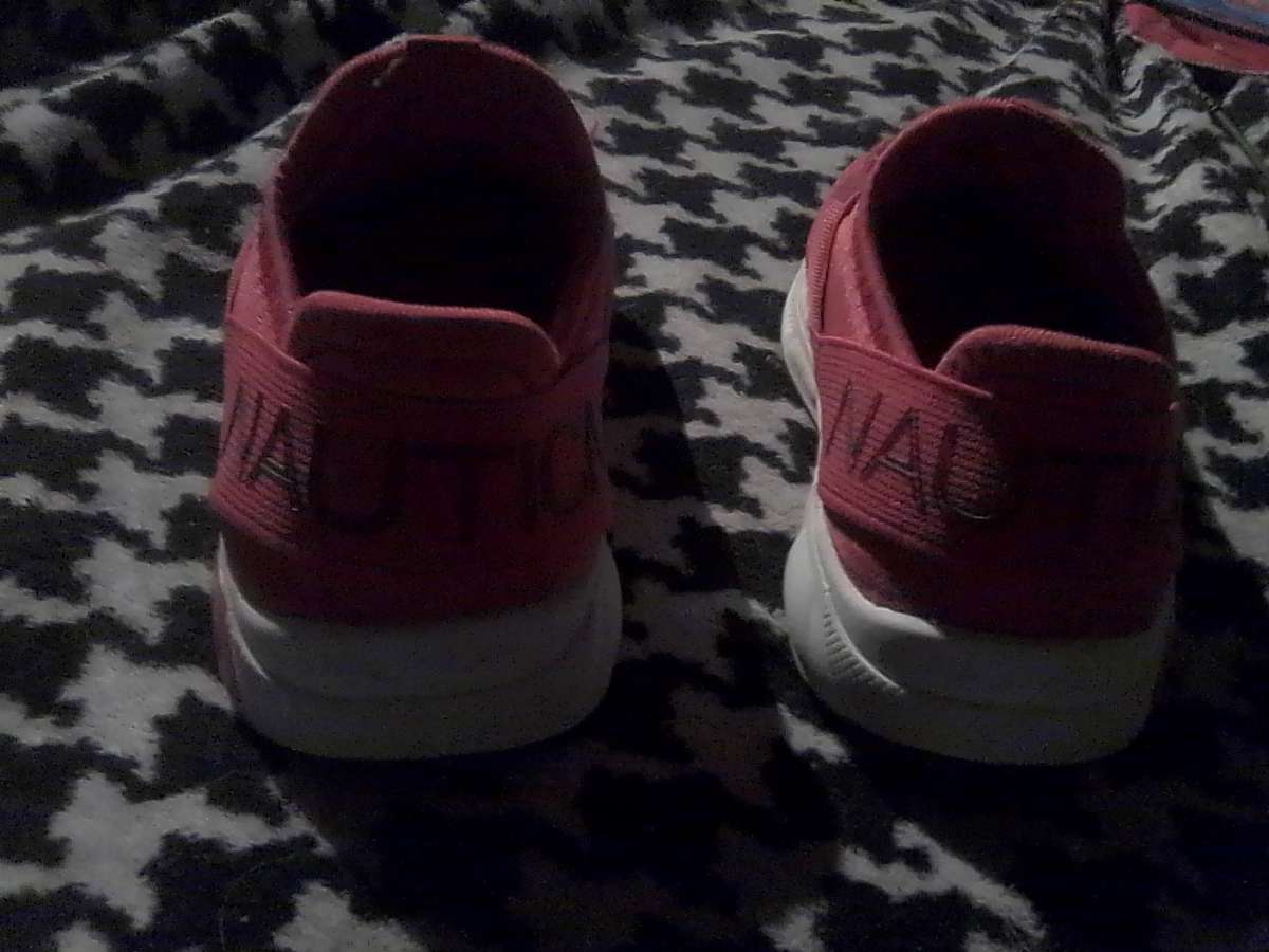 Nautica Kids Light Up Flashing Sneakers