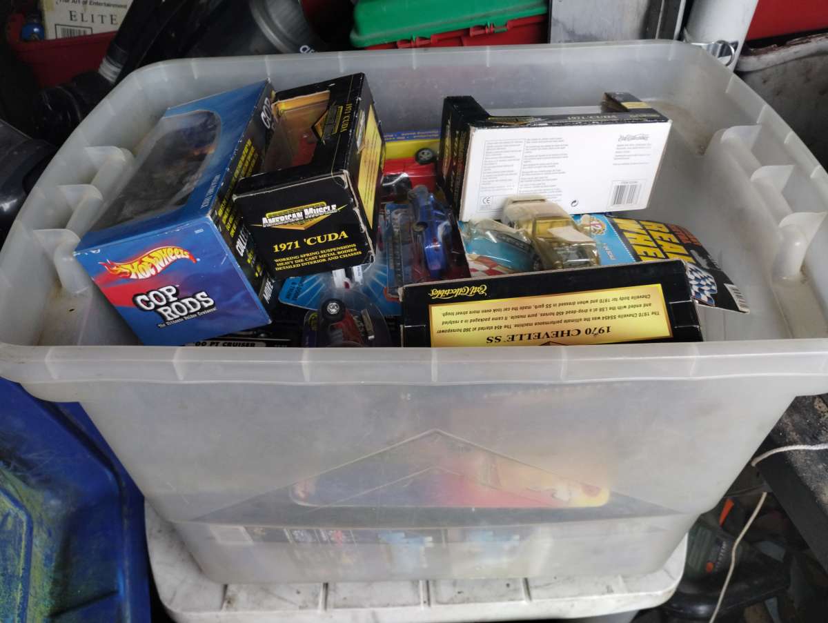 Hot Wheels and other diecast cars and trucks