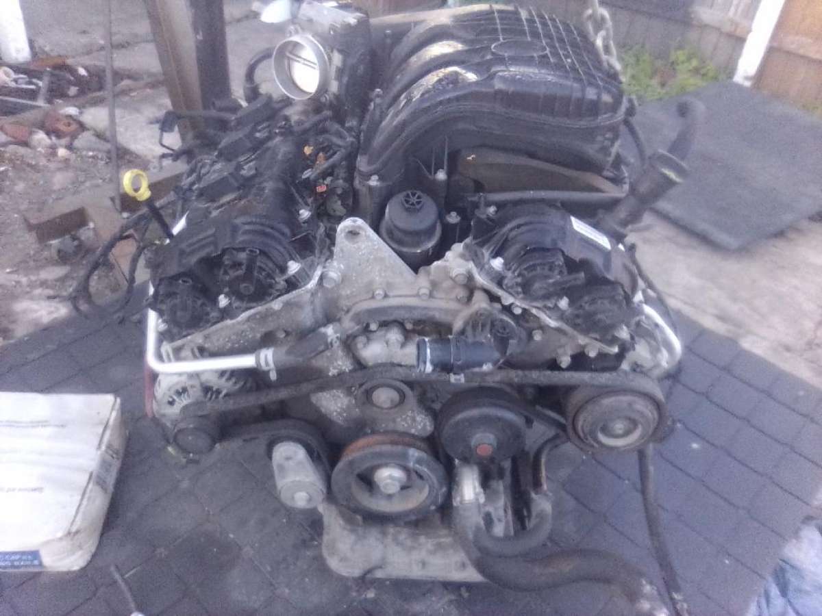 2015 Dodge Charger Engine