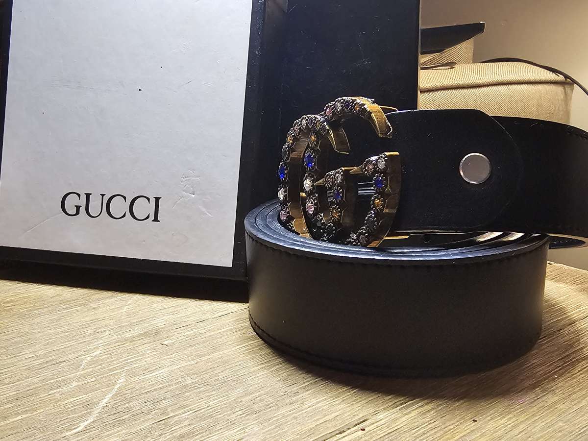 Knock off Gucci belt