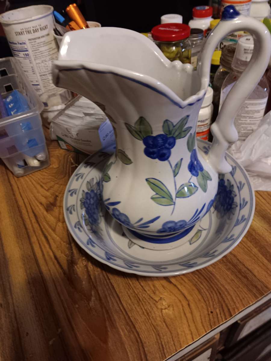 pitcher and bowl made in China