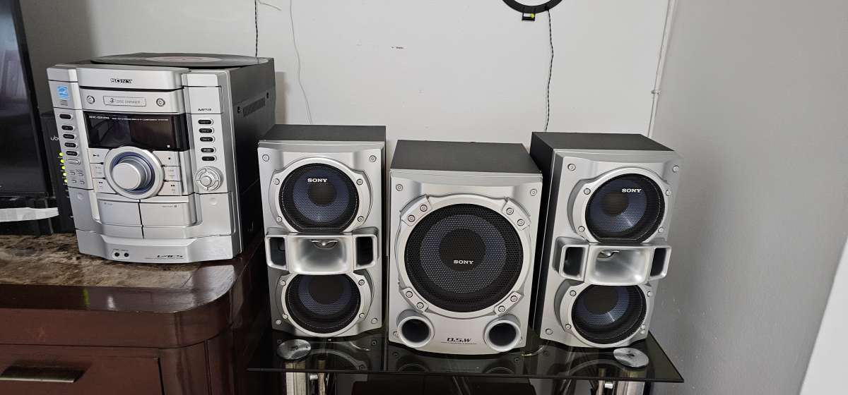 radio sony 3 disc changer