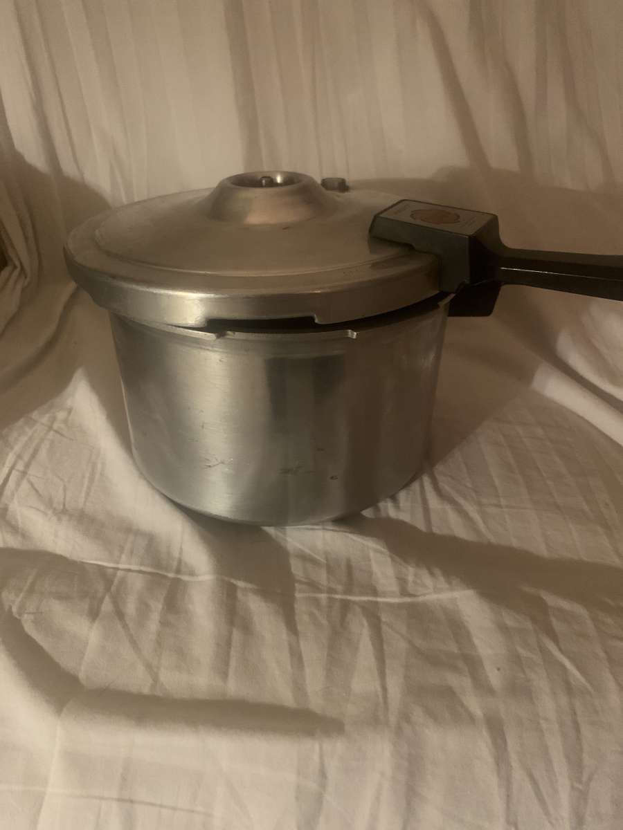 presto pressure cooker