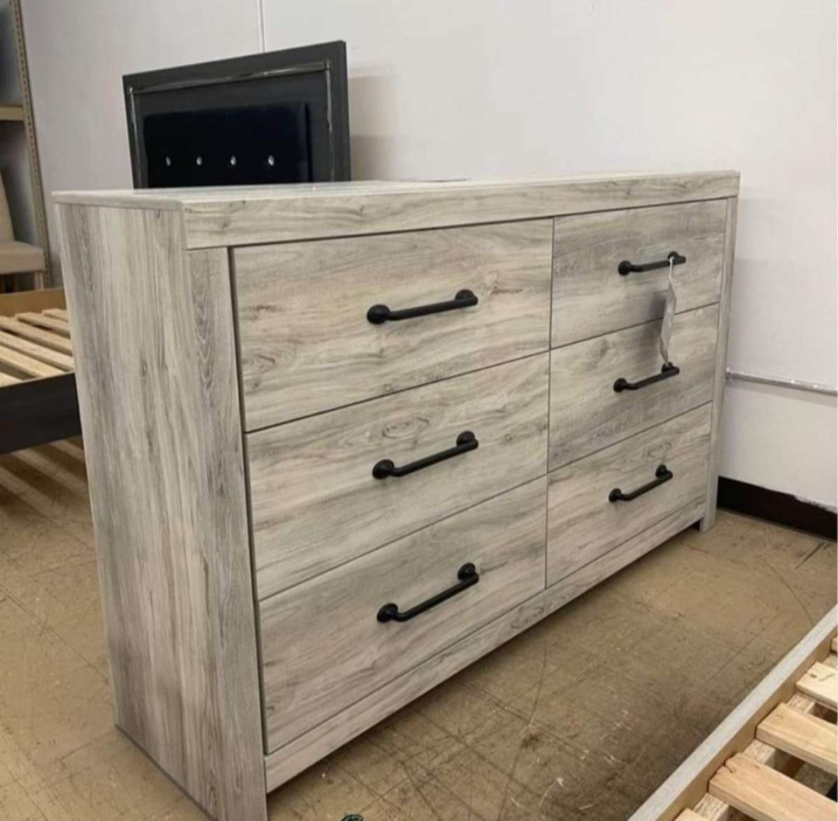 Cambeck Whitewash dresser