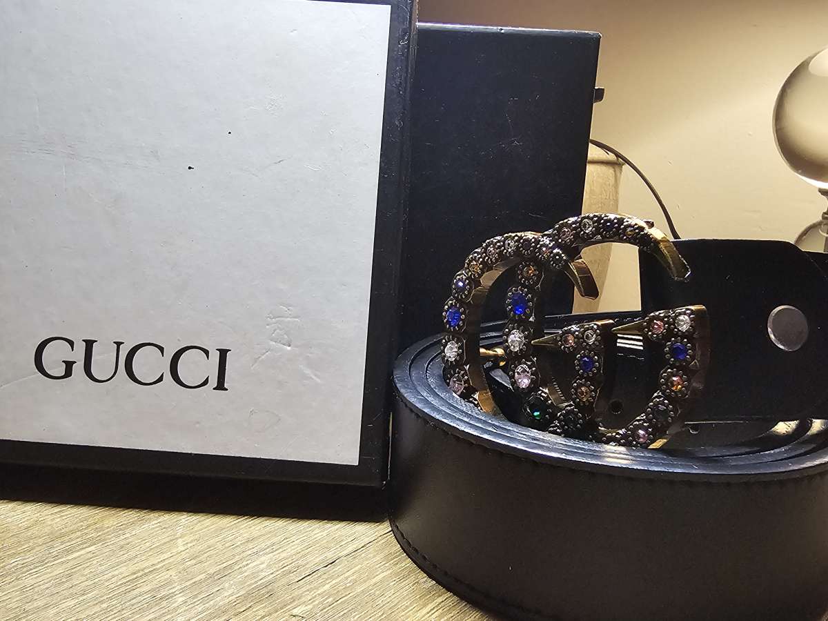 Knock off Gucci belt