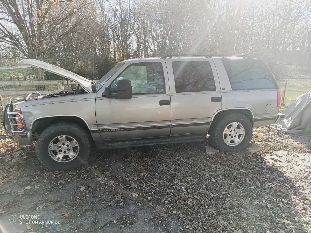 1999 Chevy Tahoe 30k miles on engine needs transmission