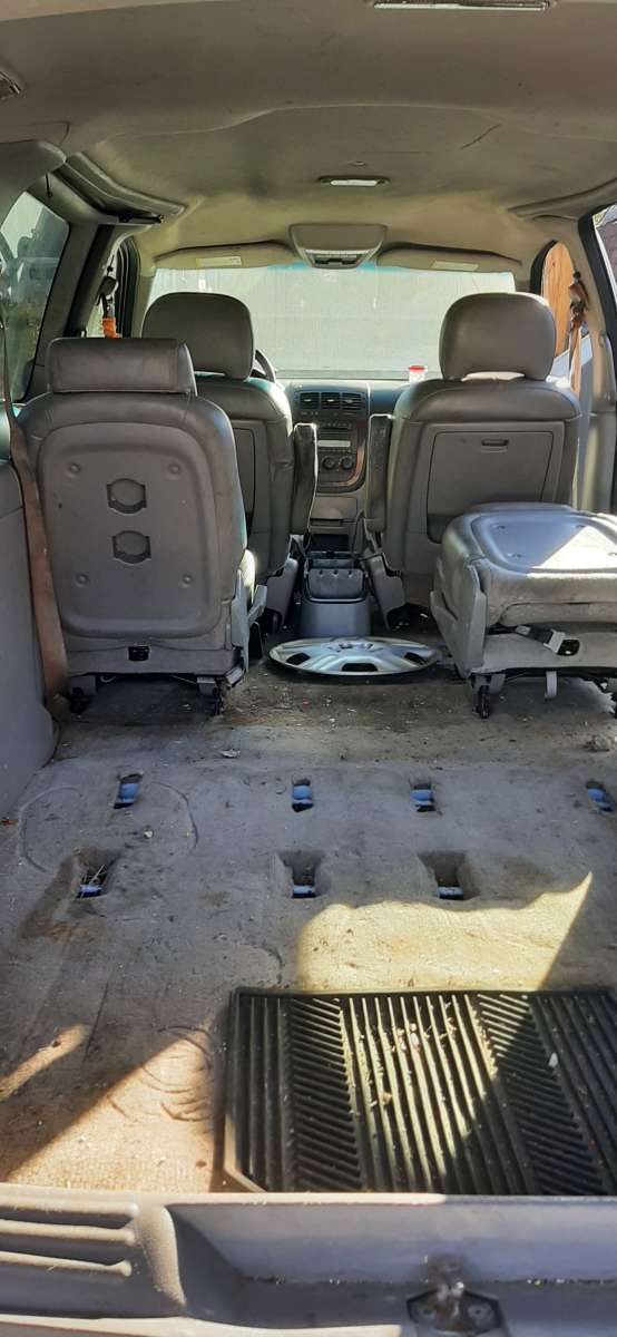 2006 chevy uplander van