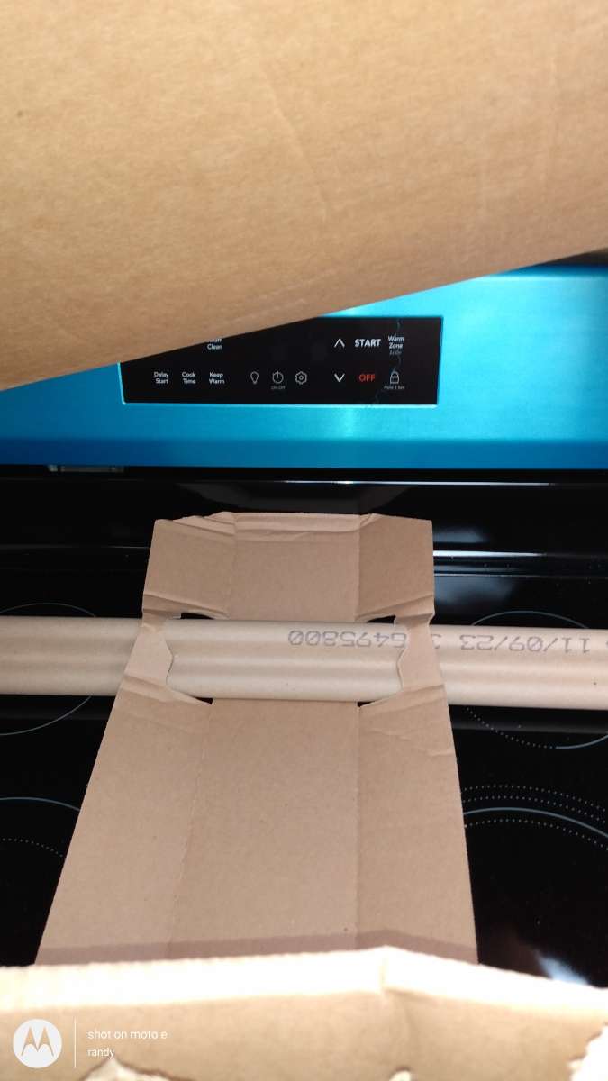 Frigidaire electric range stove and Dishwasher