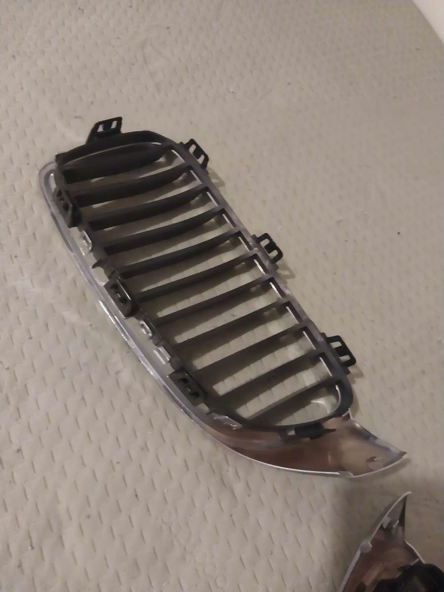 2 partes originales para frente de carro BMW