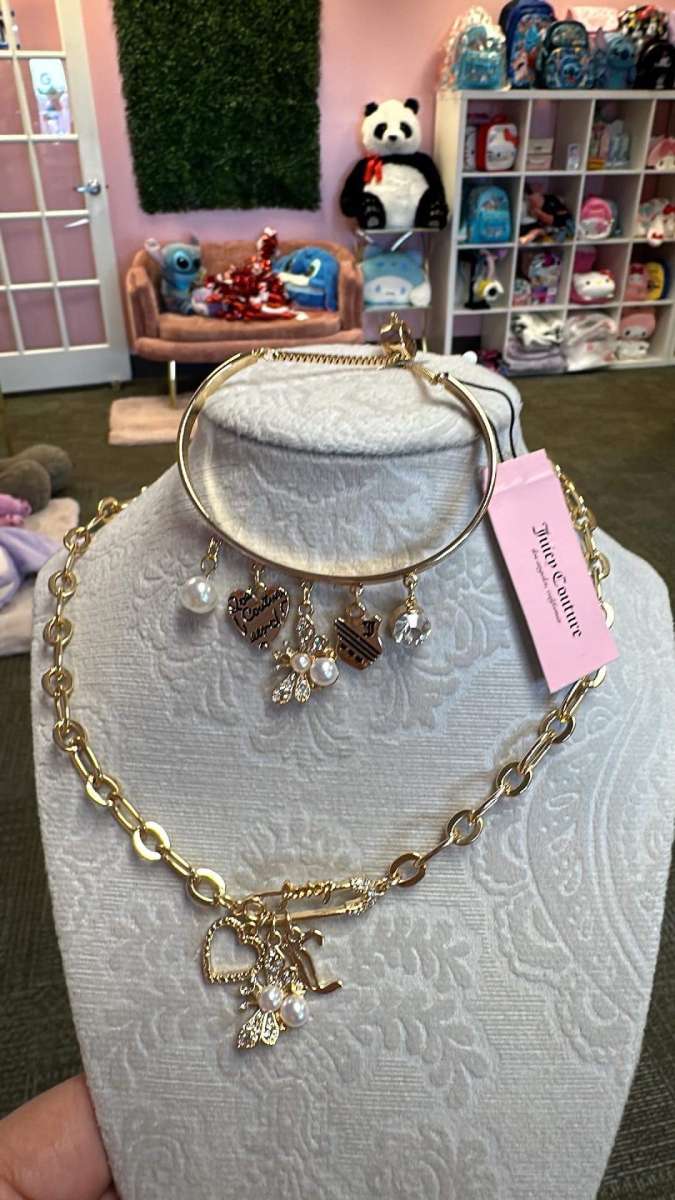 necklace and bracelet set