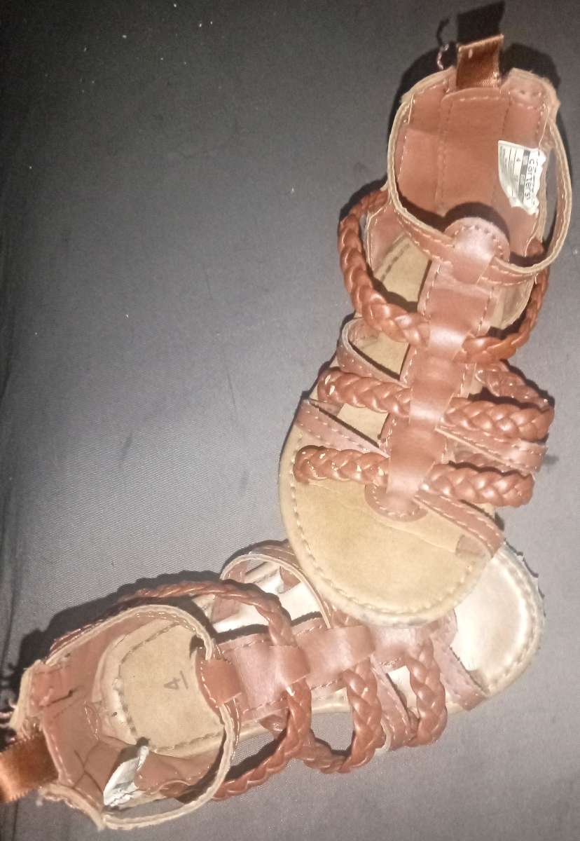 CARTERS GLADIATOR SANDALS