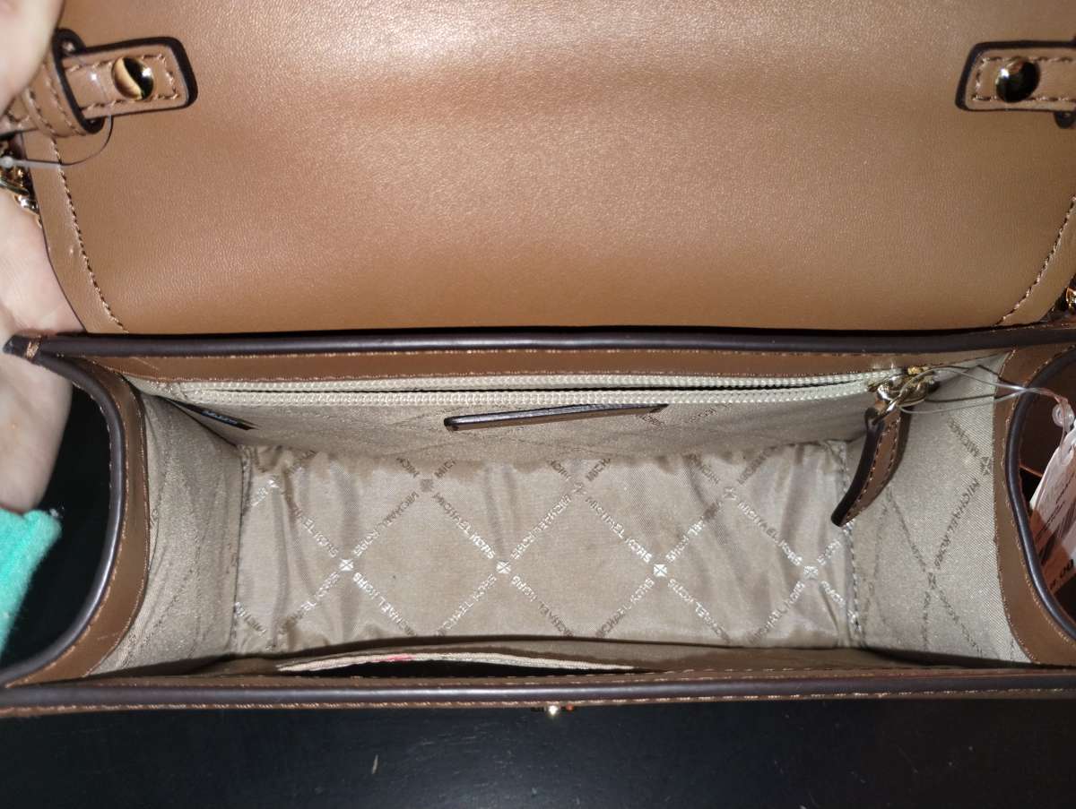 Michael kors crossbody purse