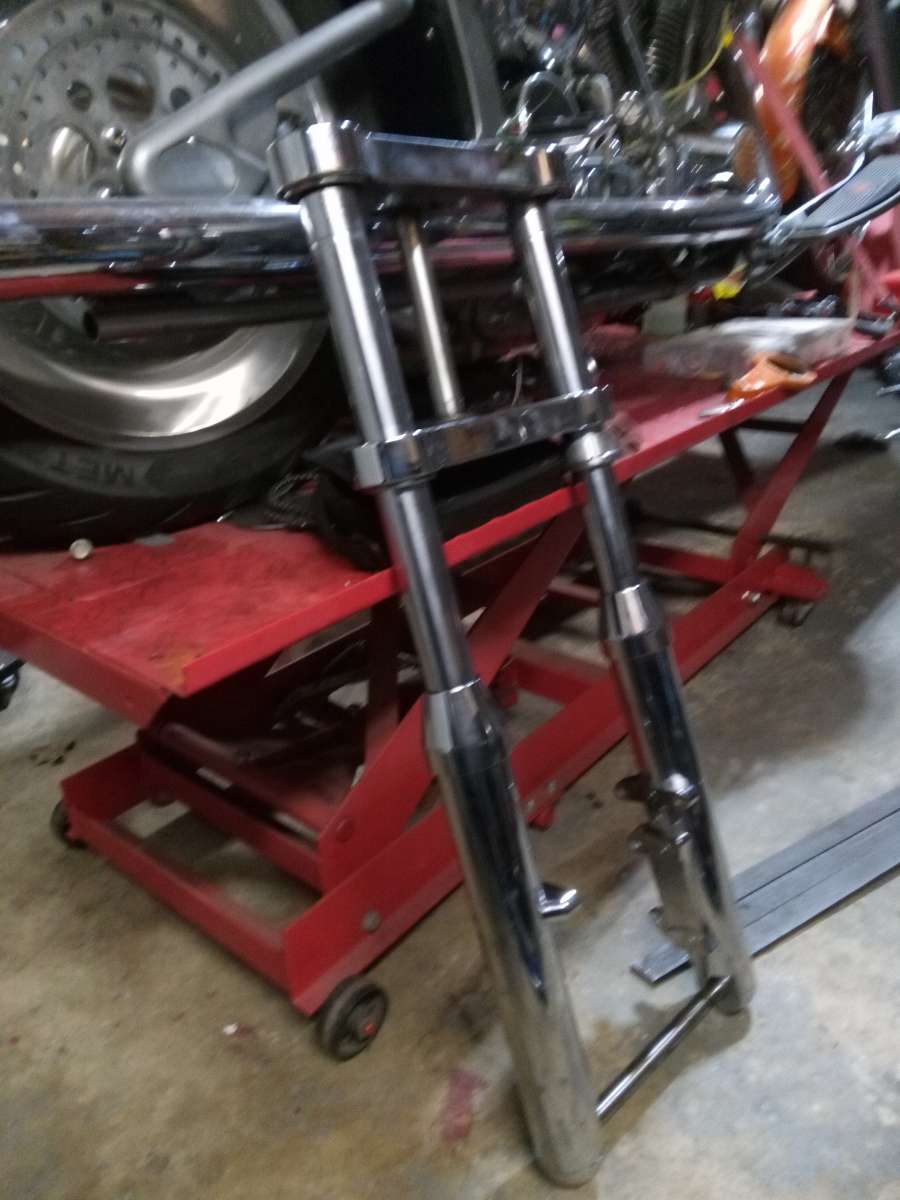 wide gluid front end brand new fits most Harley Davidson