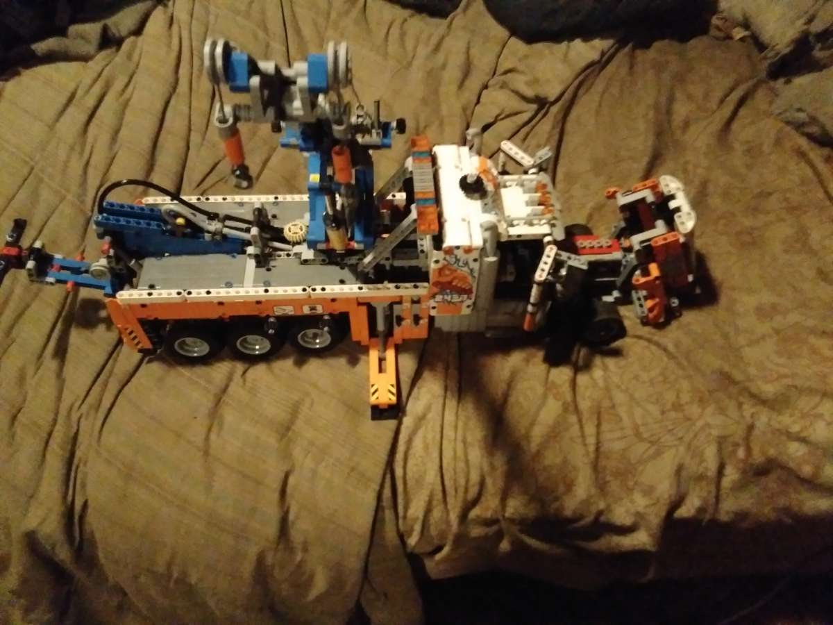 Lego tow truck