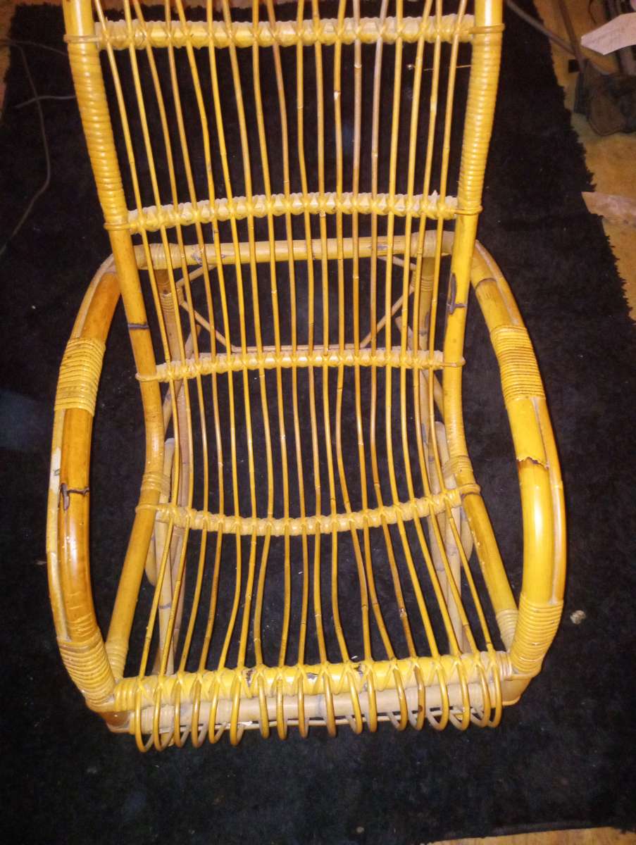 VINTAGE 1970S BURNT BAMBOO RATAAN ROCKING CHAIR