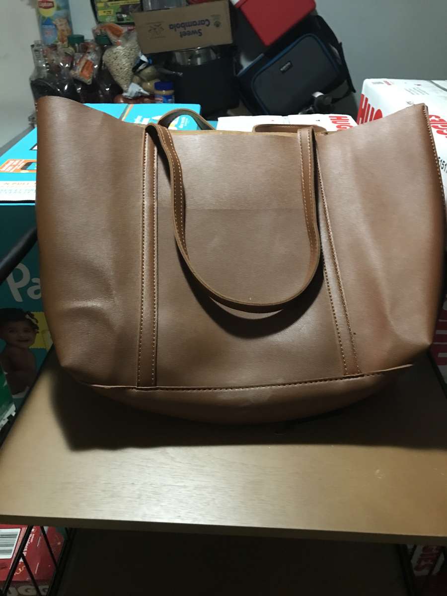 womans purse