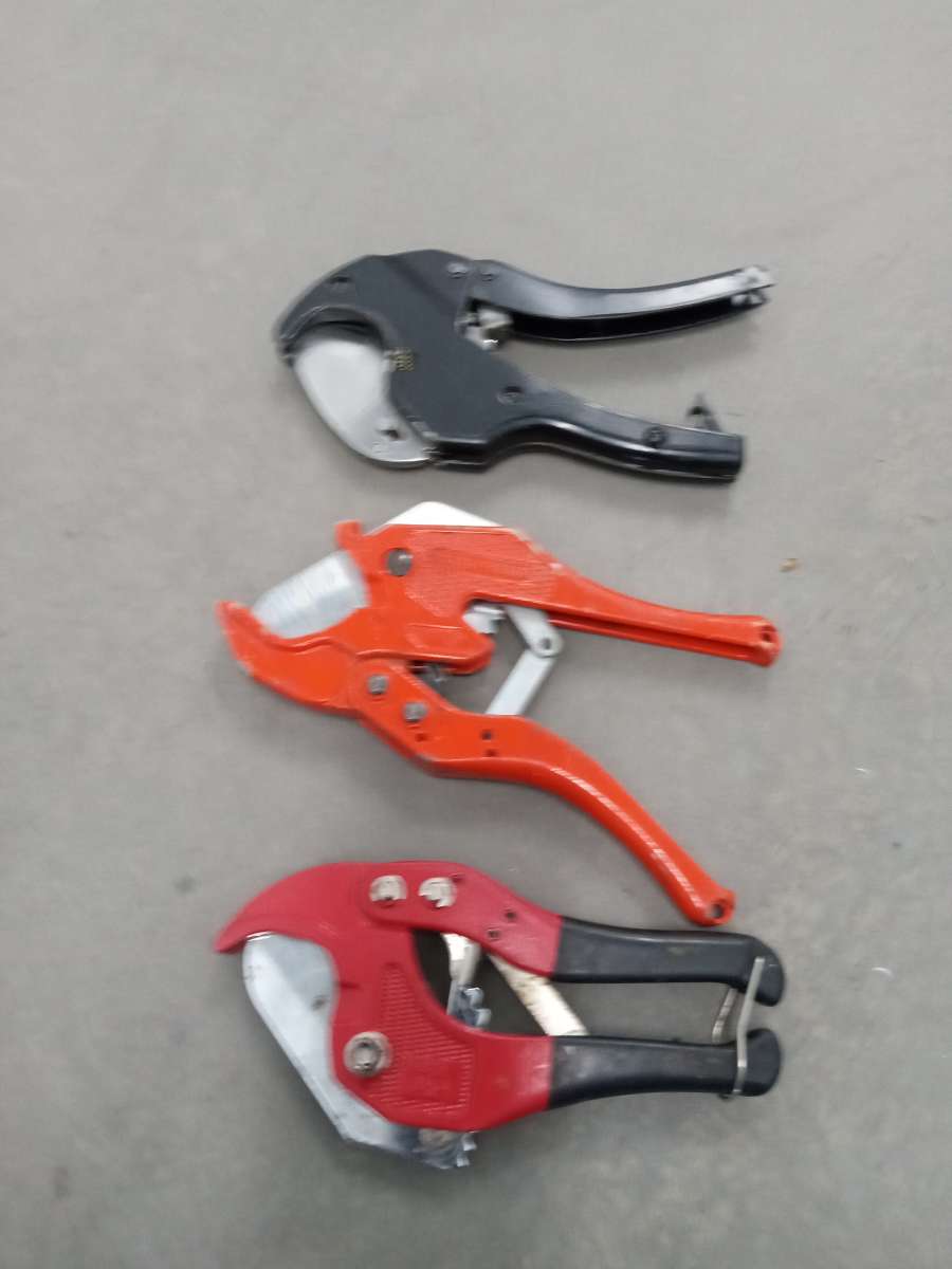 lot of 3 ratcheting Husky Orbit Merry falls
