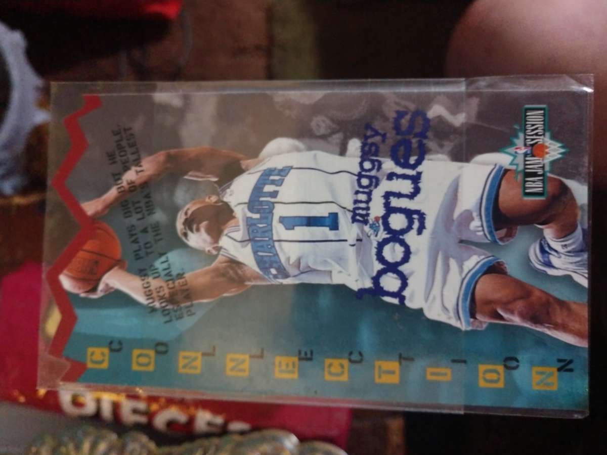 Muggsy Bogues Basketball Card
