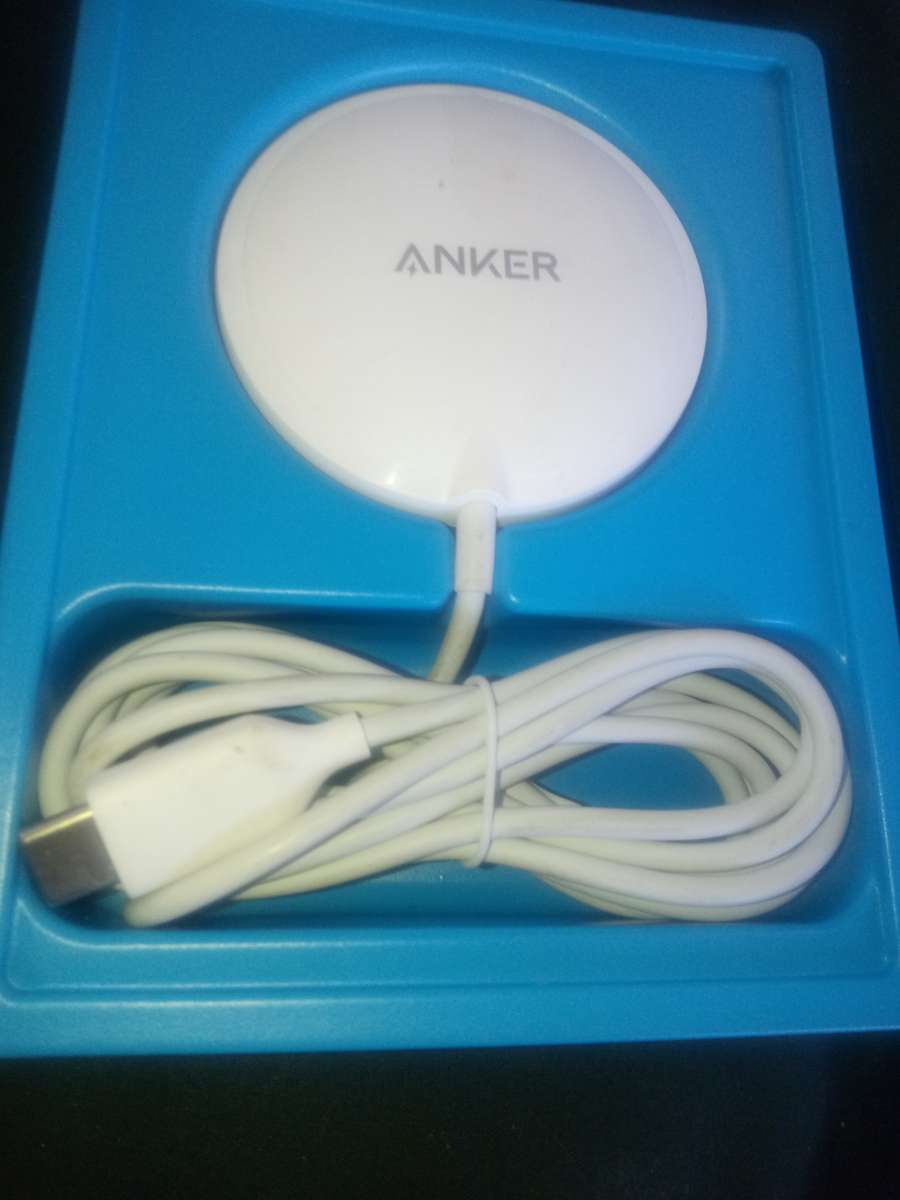 new charger   never used