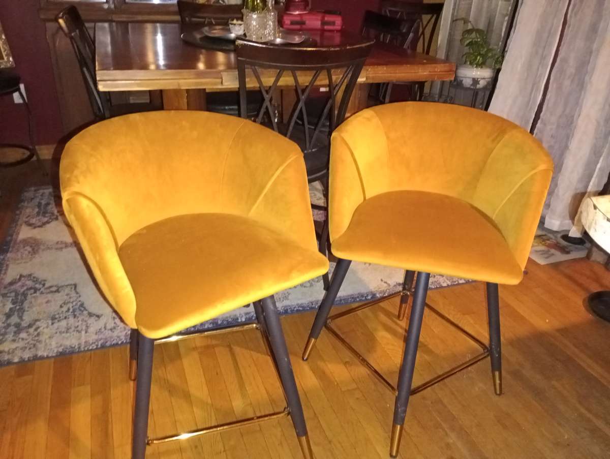 Very cool Retro barstools by