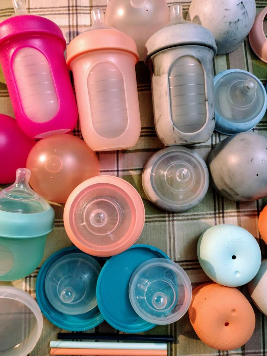 Interchangeable Boon Nursh baby bottles and sippy cup access