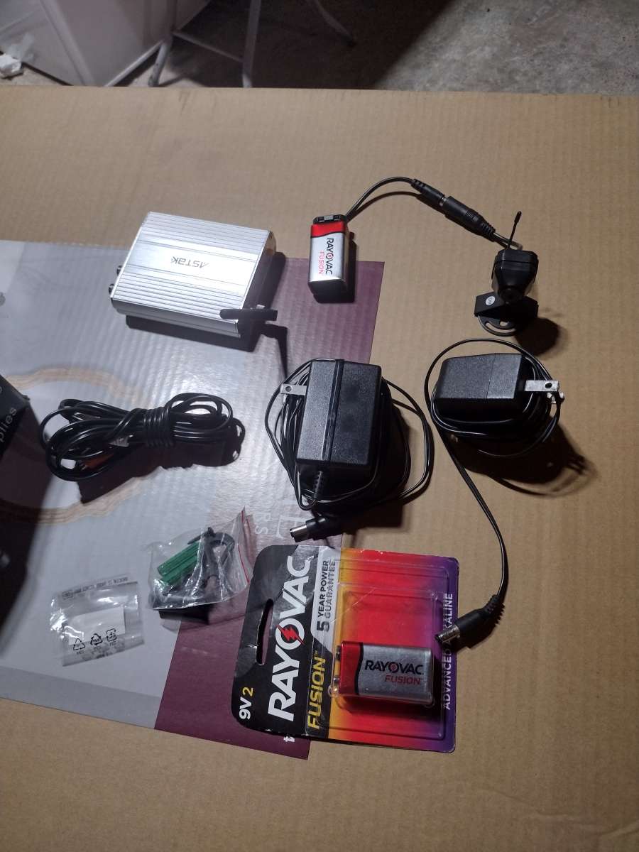 mini wireless spy cam and plug in receiver