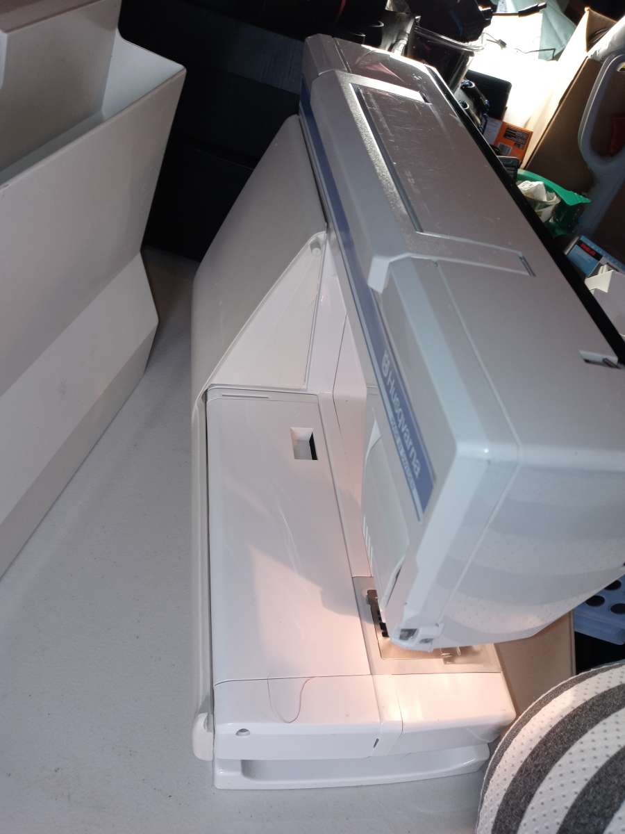 Husqvarna Rose 400 embroidery sewing machine