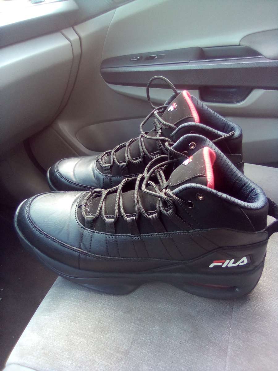 Mixed Athletic Shoes size 11