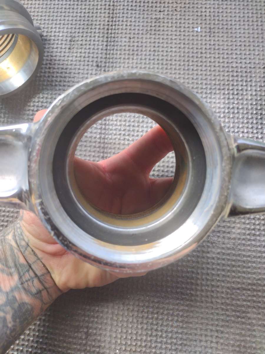 AKRON BFG TWO N A HALF inch Hydrant adapter