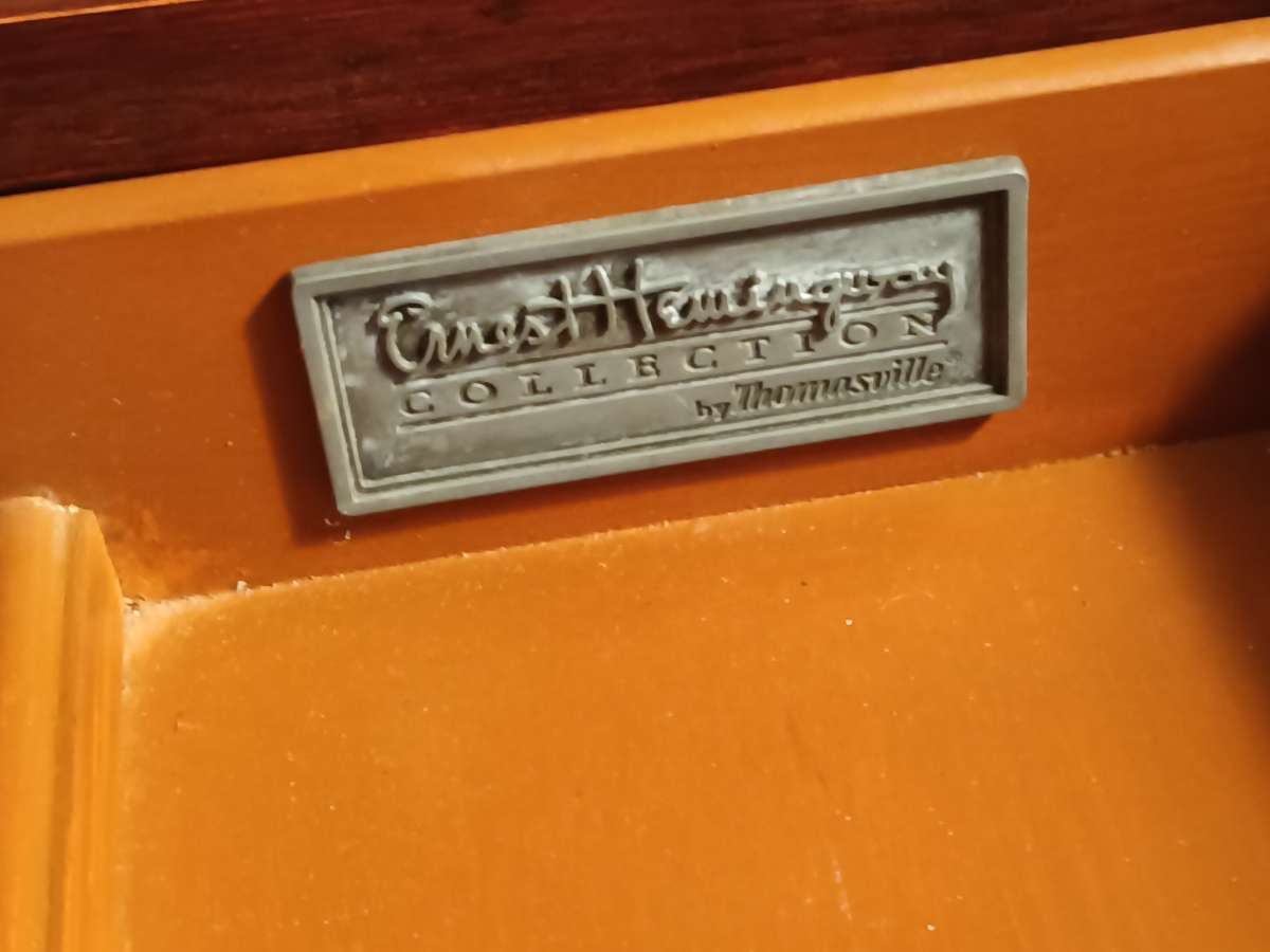 Ernest Hemingway papa stand writing Desk