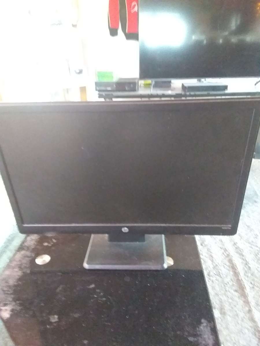 HP Computer Monitor