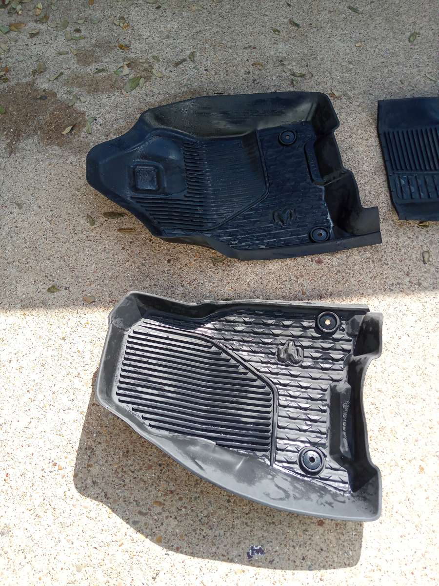 ALL WEATHER FLOOR MATS   RAM