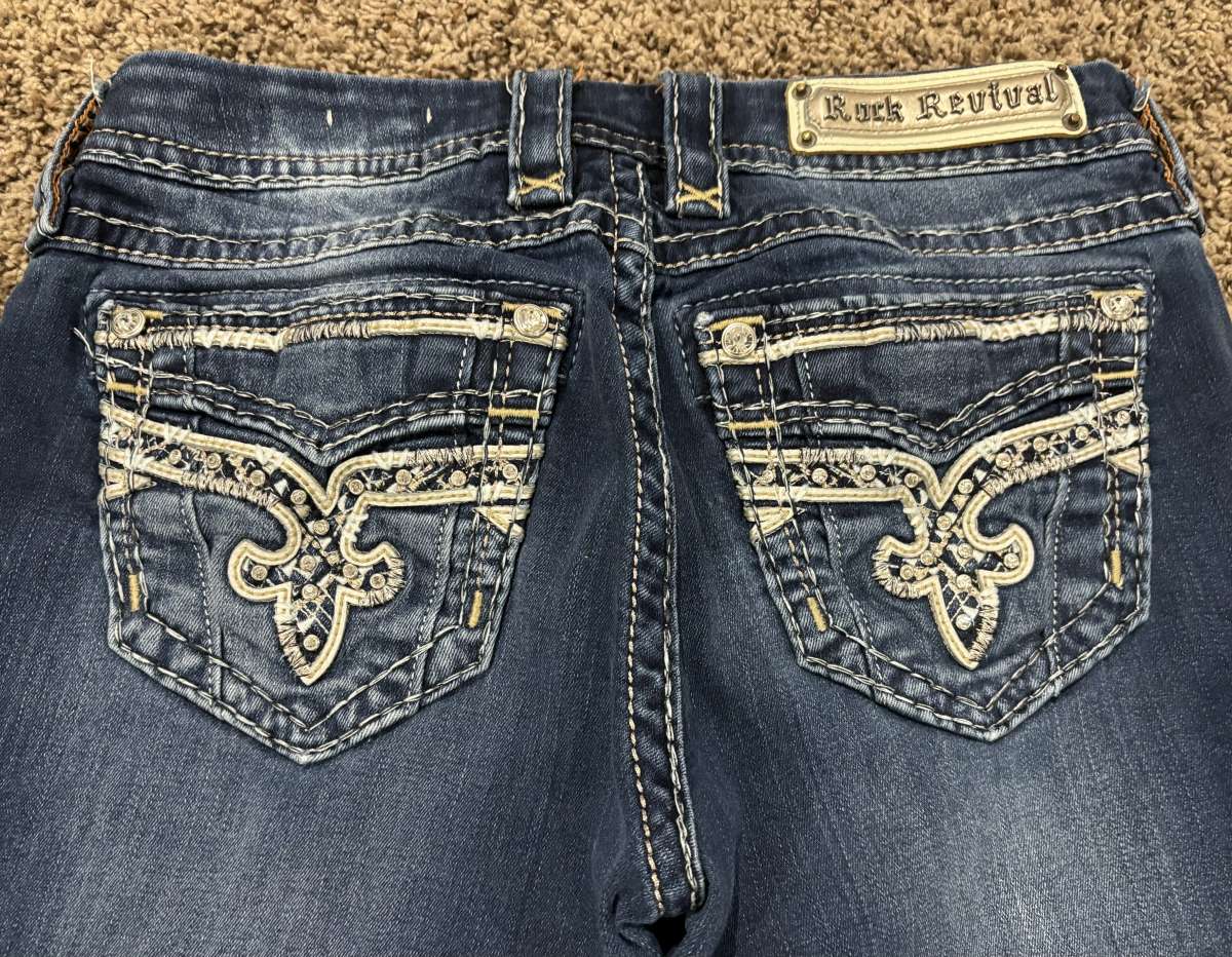 WOMENS ROCK REVIVAL EASY BOOT CUT JEANS