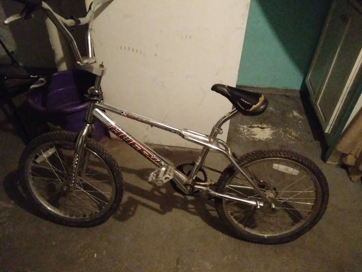 everything on that bike is original except for the rims and