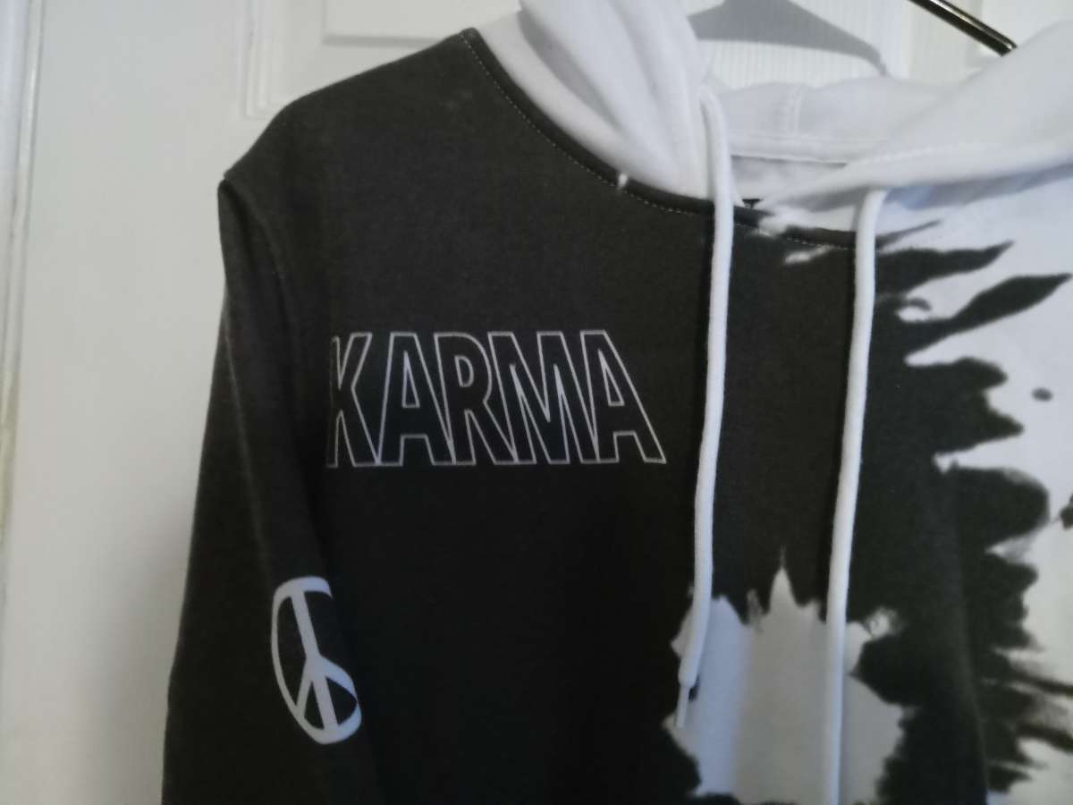 Mens Small BlackWhite Karma Hoodie