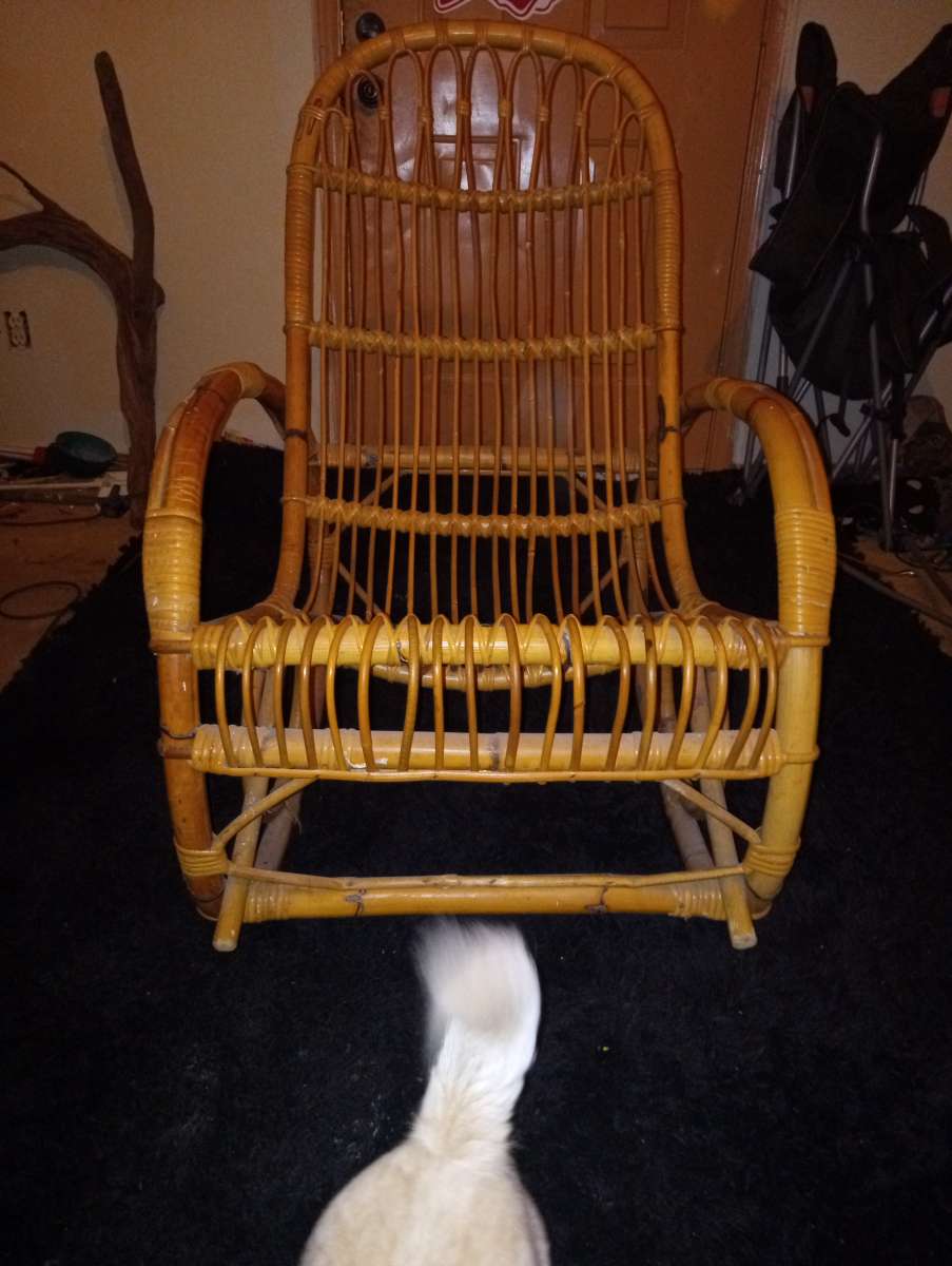 VINTAGE 1970S BURNT BAMBOO RATAAN ROCKING CHAIR