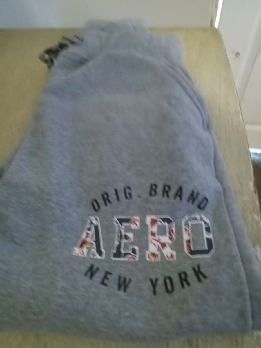 Mens Small Aeropostale Gray Jogger Sweats