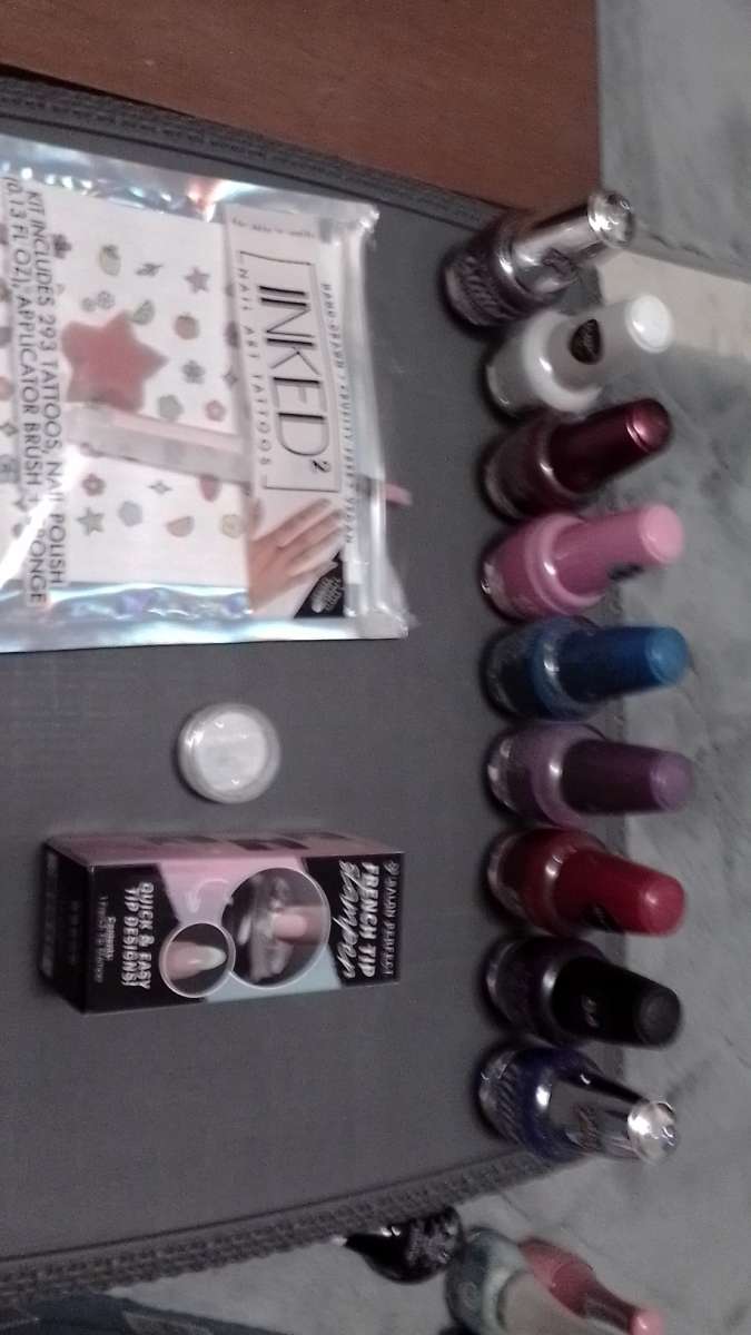 Nail Polish brand new and nail art estimated about 40 bottle