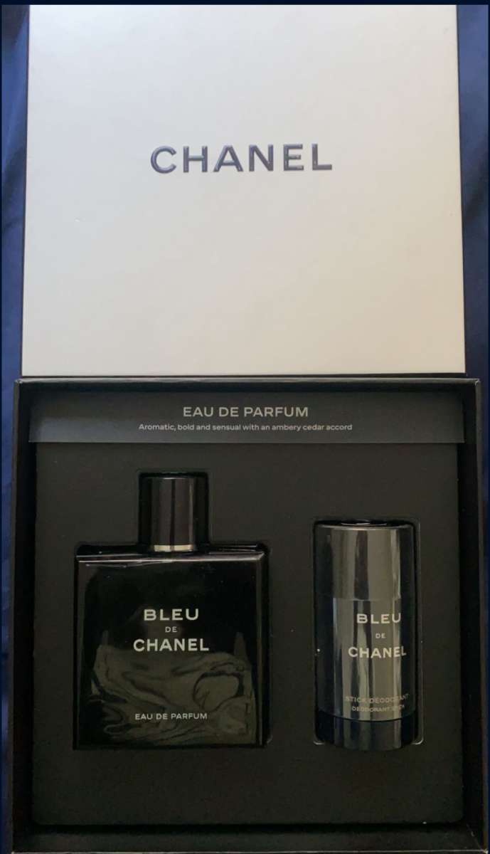 Chanel bleu