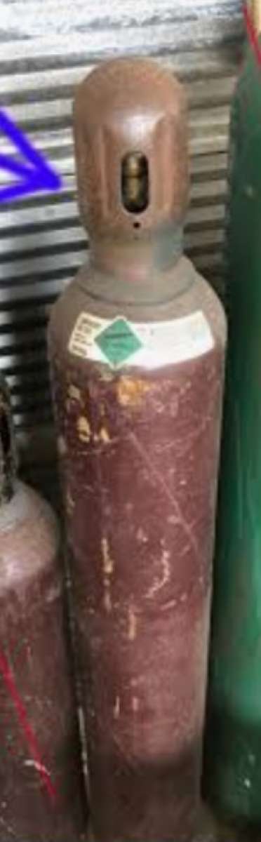 2 150 cu ft c25 full of gas 1 empty argon 150cuft empty