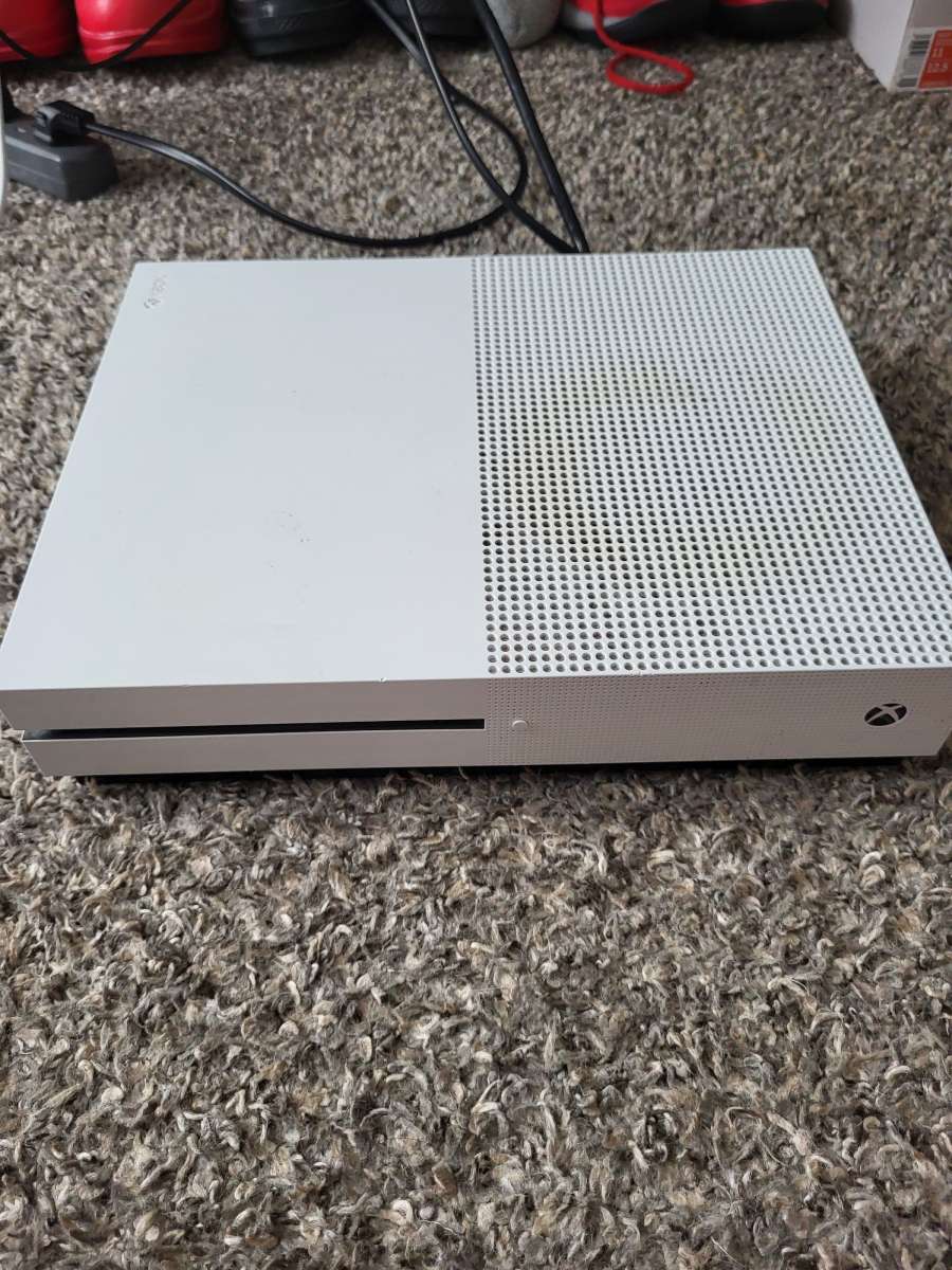 Xbox One S