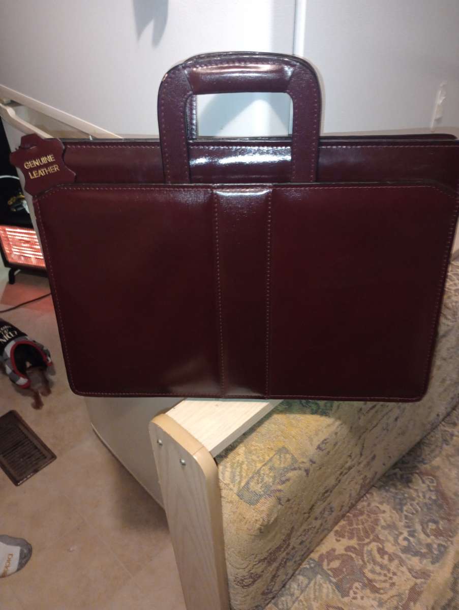 LEATHER BRIEF CASE