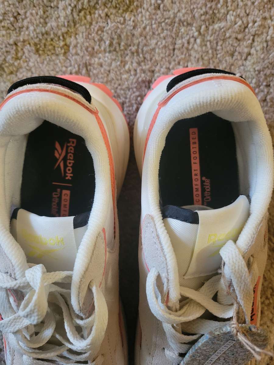 Rebook womens  running shoes