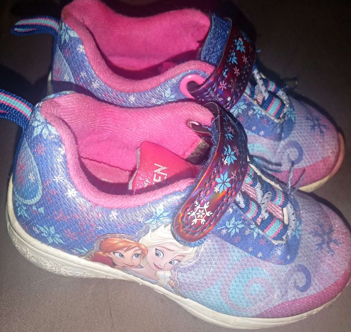 FROZEN SIZE 7