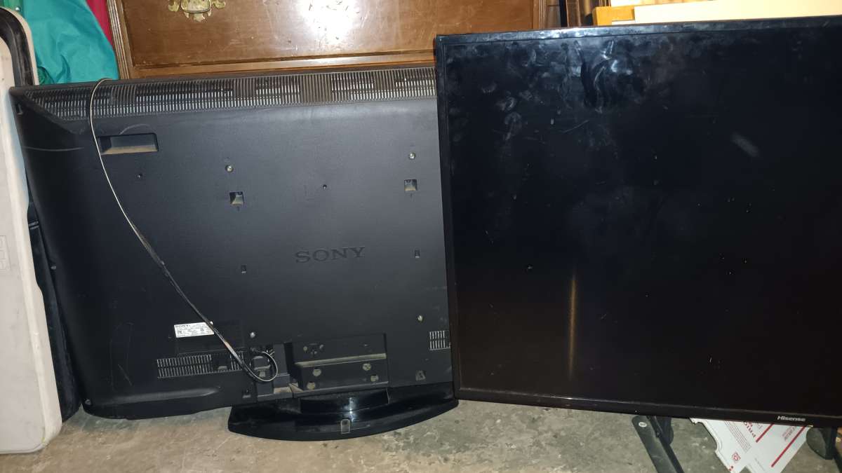 Sony  Hisense tv