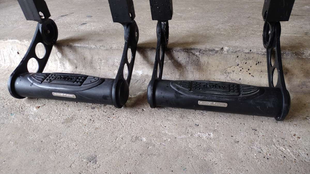 BULLY STEPS pair universal fit fully adjustable