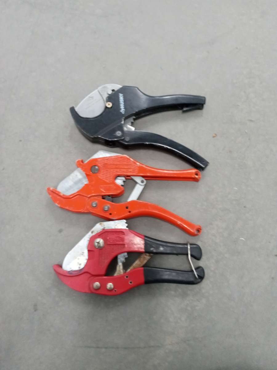 lot of 3 ratcheting Husky Orbit Merry falls