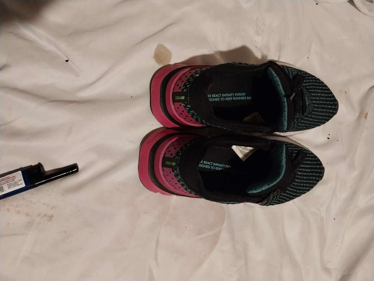 nike Retreat infinity size 7 half mens