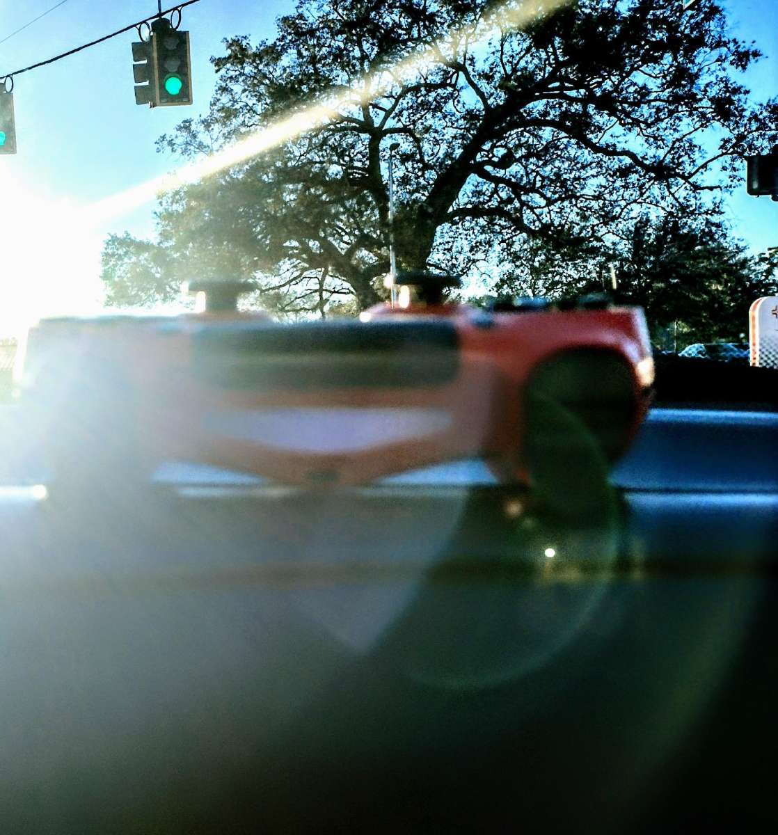 ALMOST BRAND NEW  VERY LIGHTLY USED   RED PS4 CONTROLLER