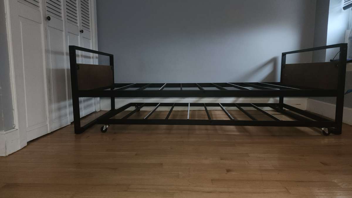 Twin Bamboo Wood Antique Metal Daybed with Trundle